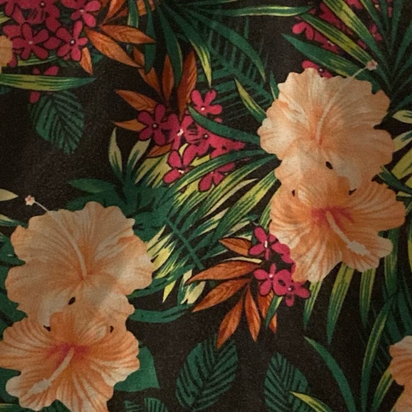 Forever 21 Large L tropical floral print crop top - Picture 3 of 6